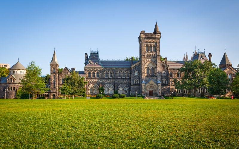 Canadian Universities that Accept Low GPA for Masters